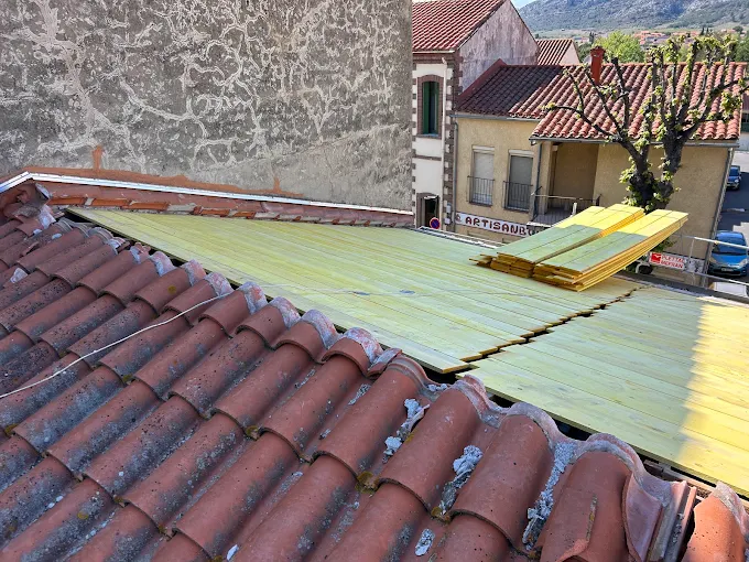 Travaux de charpente · Pia