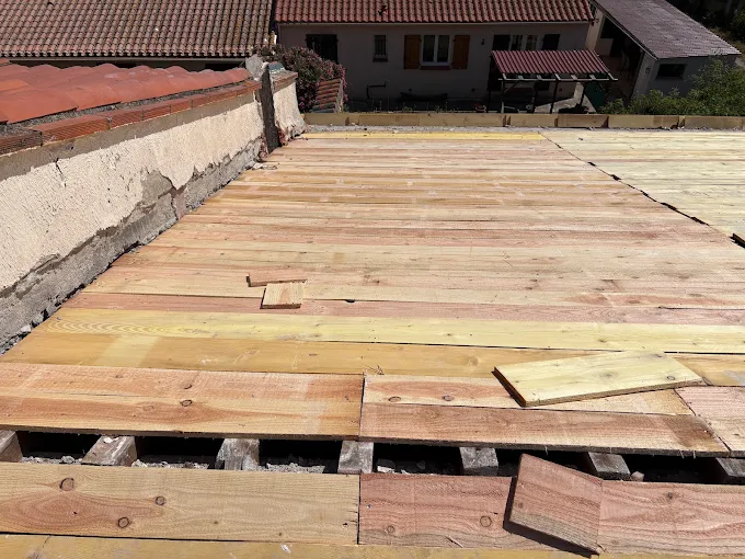 Travaux de couverture · Toulouges