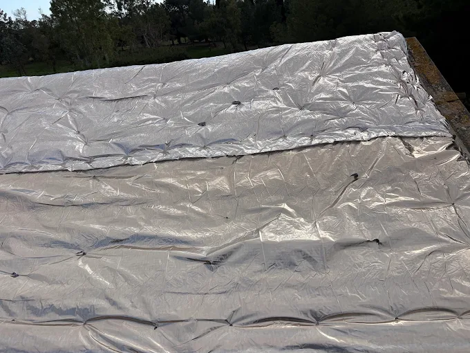 Travaux de couverture · Thuir