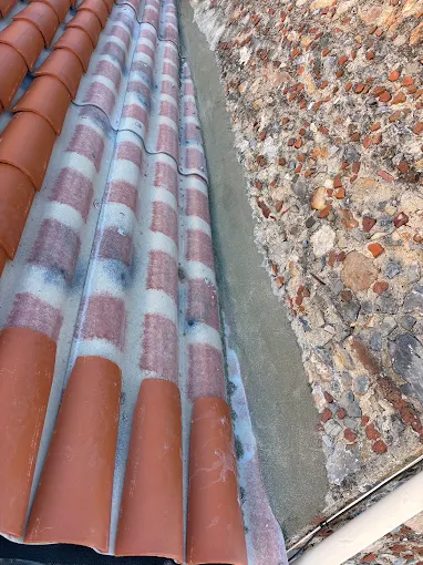 Travaux de couverture · Saint-Estève