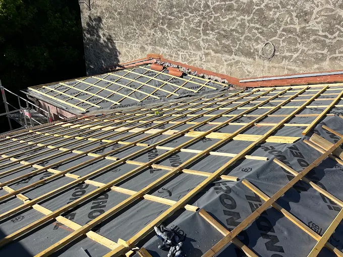 Travaux de couverture · Carcassonne
